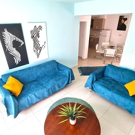 דירה Center: Your Urban Retreat- 100m To The *