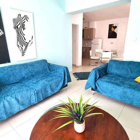 דירה Center: Your Urban Retreat- 100m To The *