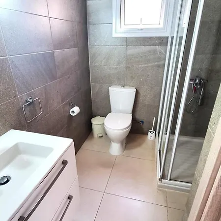 Center: Your Urban Retreat- 100m To The