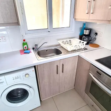 Διαμέρισμα Center: Your Urban Retreat- 100m To The